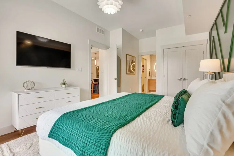Mountain-view Condo in Downtown Winter Park!