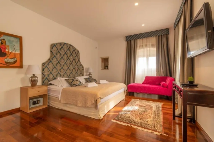Deluxe Double room