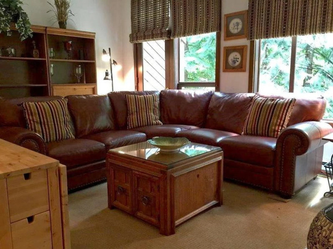 31SW Deluxe Snowater Condo!