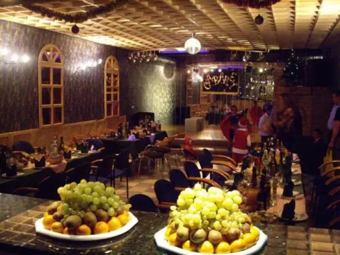 Hotel Laagna Spa & Resort