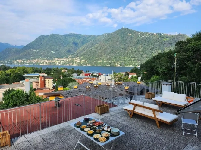 Deluxe Penthouse room with lake view