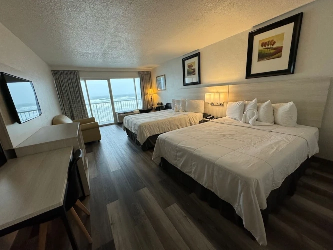 Standard Quadruple room with balcony and with view