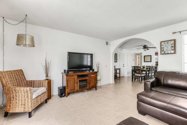2BR 2BA Stylish Palm Springs Condo