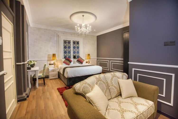 Apple Heritage Hotel