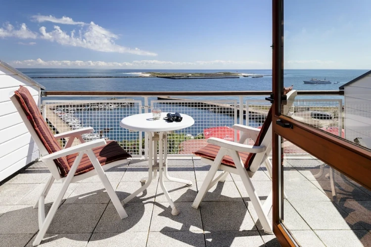 Deluxe Double room with balcony and with sea view