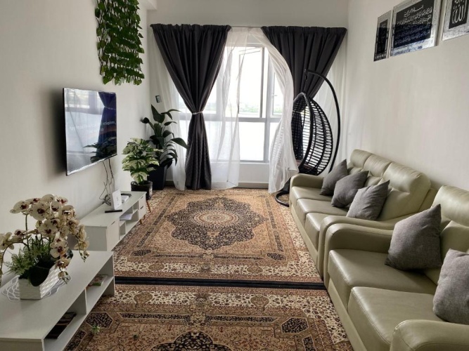 2 Bedrooms Apartment