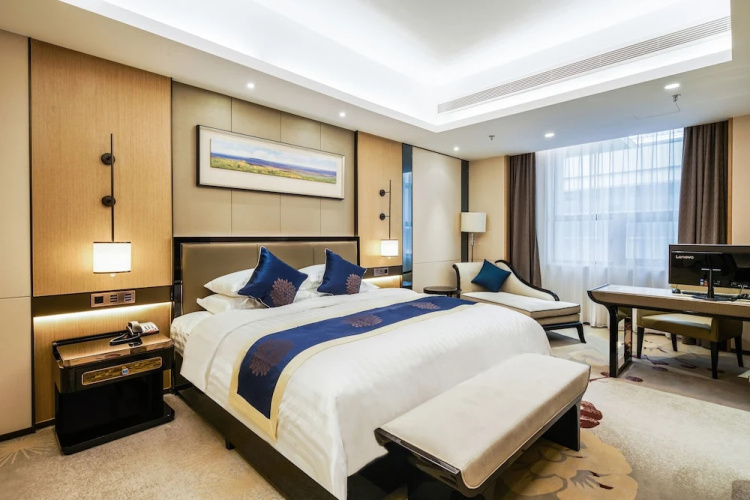 Qingshan Hotel Baotou（Yingbin Building）