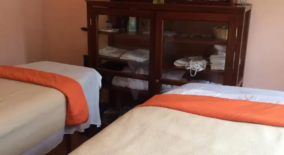 Natural Gamboa Hospedaje  Spa