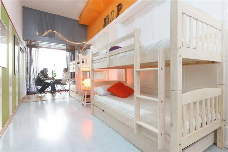 Hip Hostel