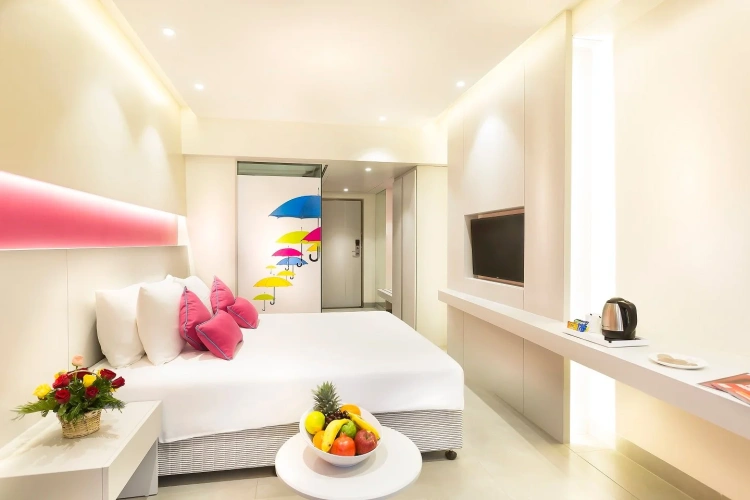 Suite with view
