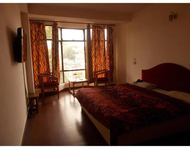 Hotel Mansarovar Palace