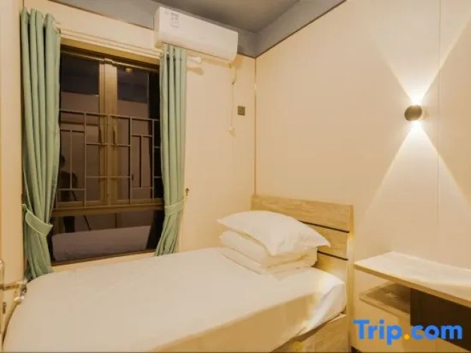 2 Bedrooms Comfort Triple Suite with city view