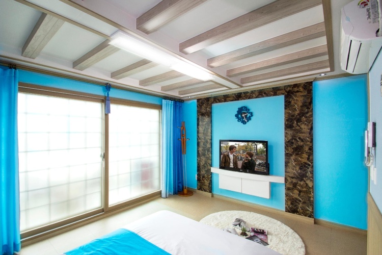 Studio with balcony