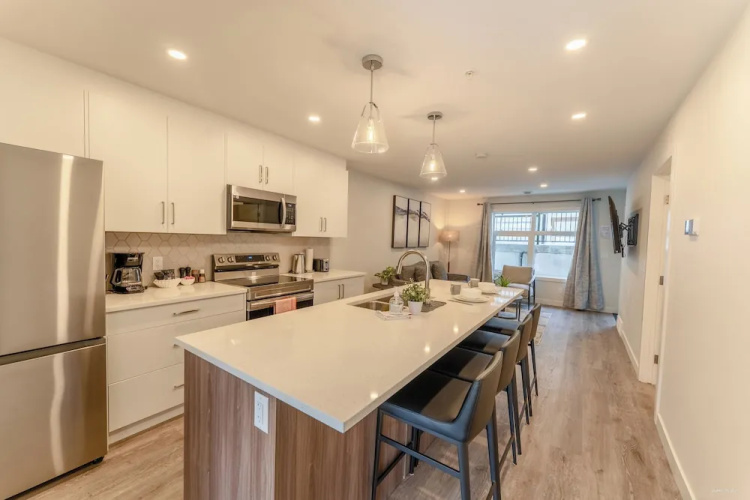 Skyridge 401 by Canmore Premier