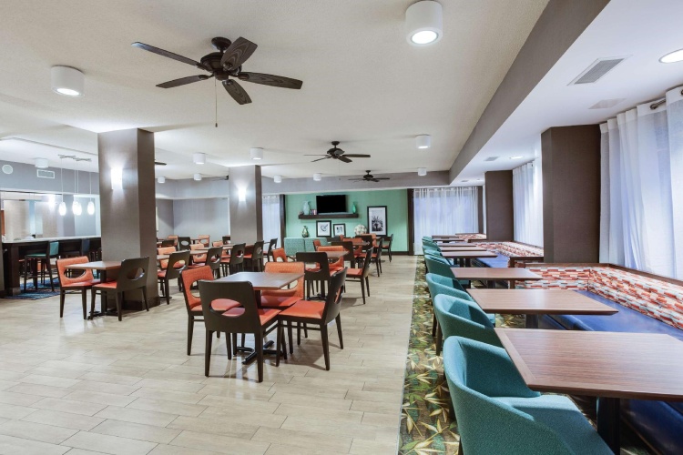 Hampton Inn Orlando International Drive/Convention Center photo 26