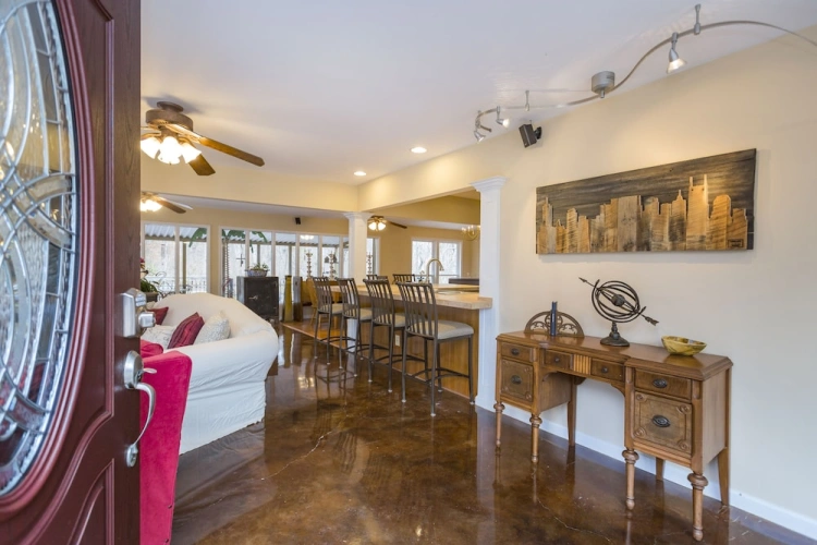 Guest rooms