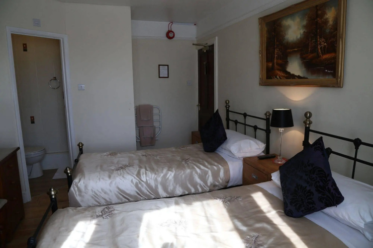 All Seasons Guest House