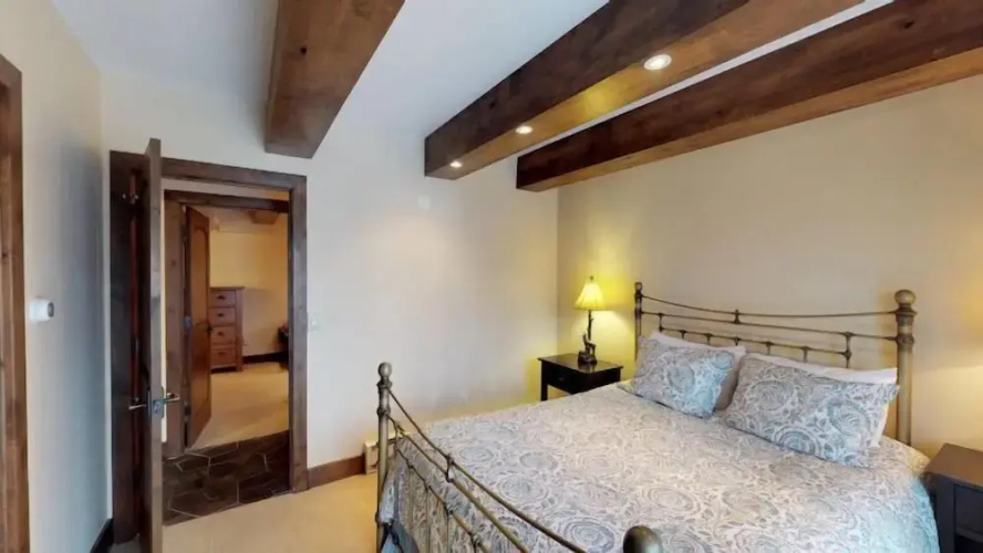 2 Bedroom Condo