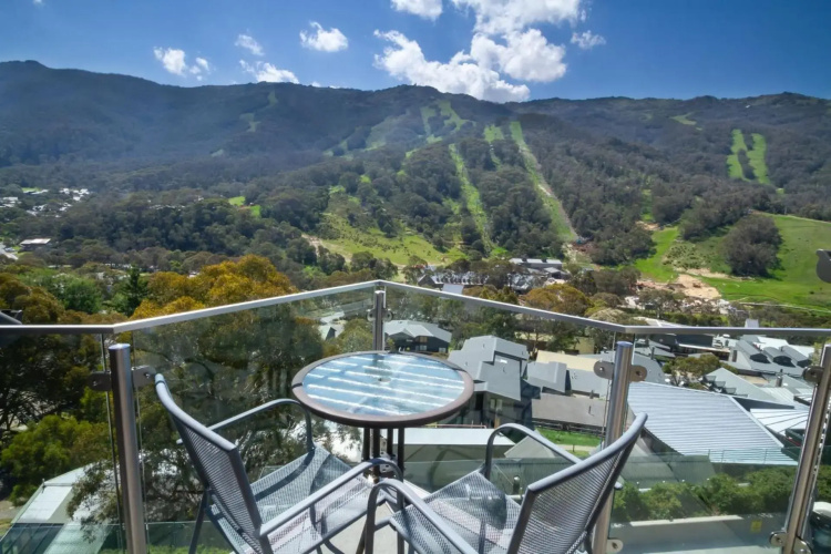 Lantern 1 Bedroom Balcony with Panoramic Alpine View