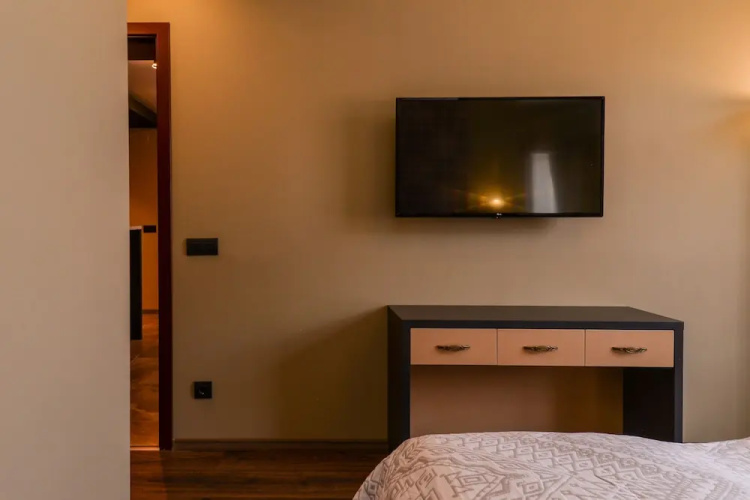 FM Luxury 2-BDR Apartment - Jazzy