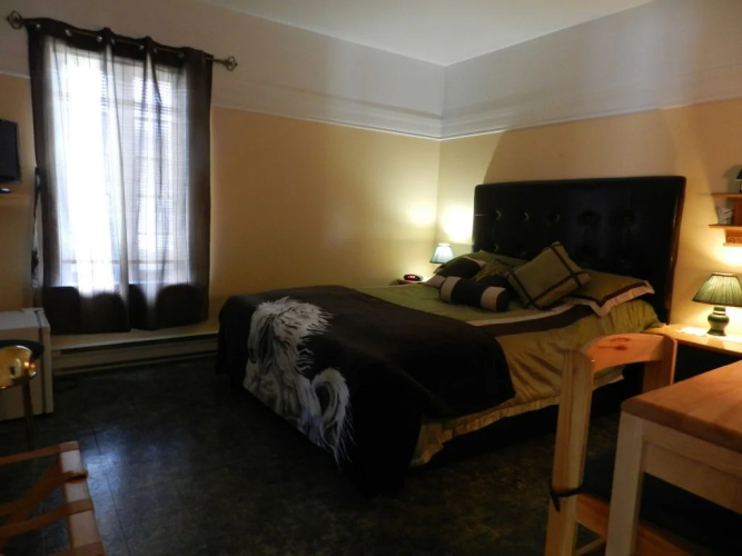 Auberge Chez Caro