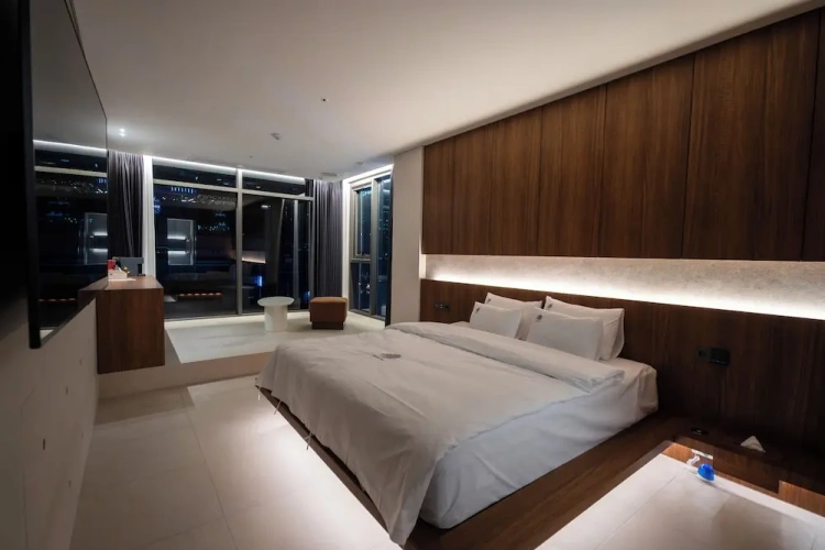 Deluxe room with city view
