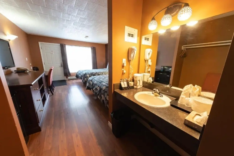 Quadruple Suite