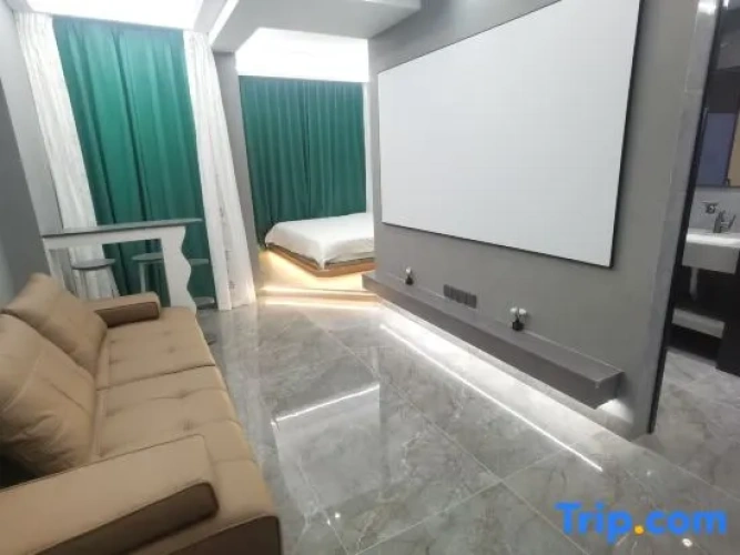Luxury Suite
