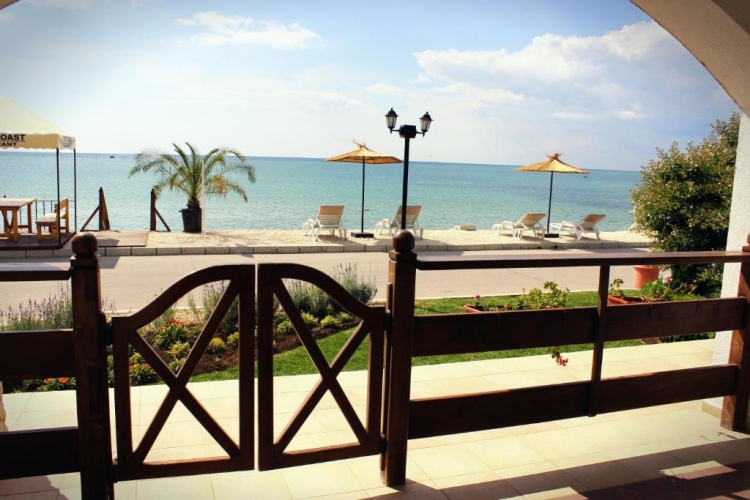 2 Bedrooms Apartment with balcony and with sea view