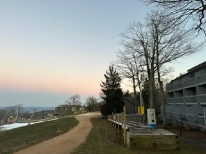 Condo Wintergreen pet Friendly Pool Access