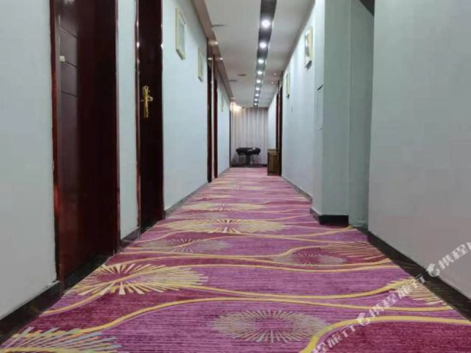 Shangpin Theme Hotel
