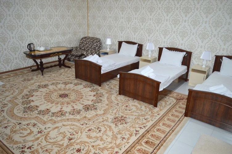 Hazrat Hotel