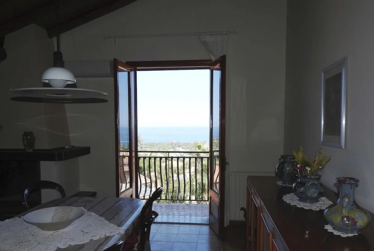 Mansarda sul mare dei Ciclopi