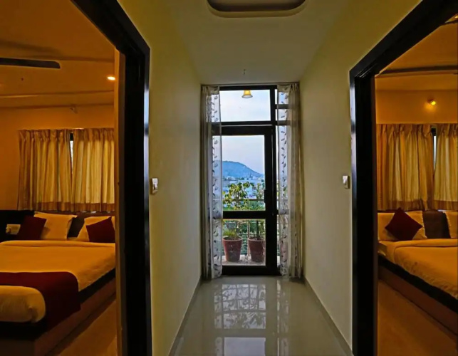 Hotel Suraj Palace