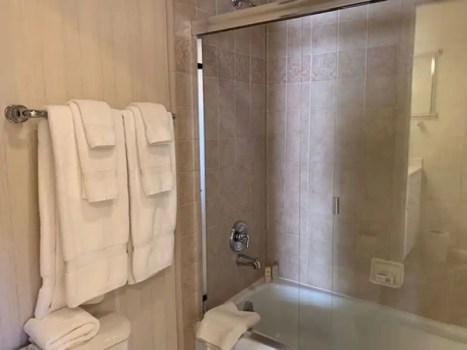 2 Bedrooms Superior room with courtyard view