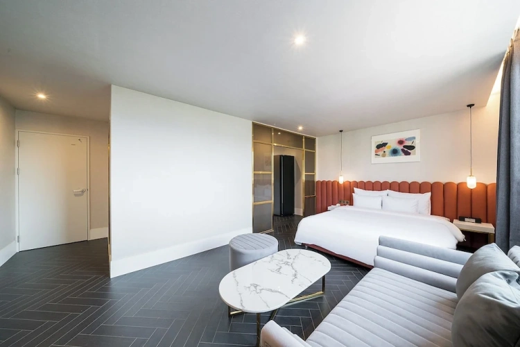 Premium room