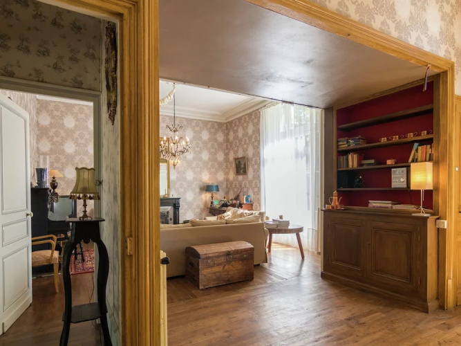 Charming Mansion in Brouchaud With Swimming Pool