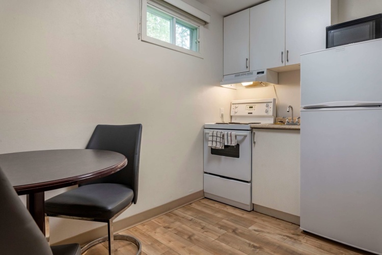 Dannys Hotel Suites, Surestay Collection By Best Western photo 36