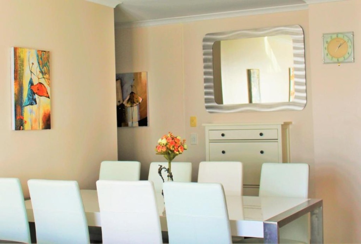 3 Bedrooms Apartment with lake view