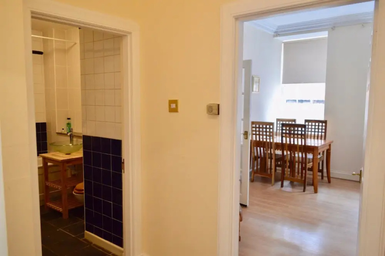 Central 3 Bedroom Flat