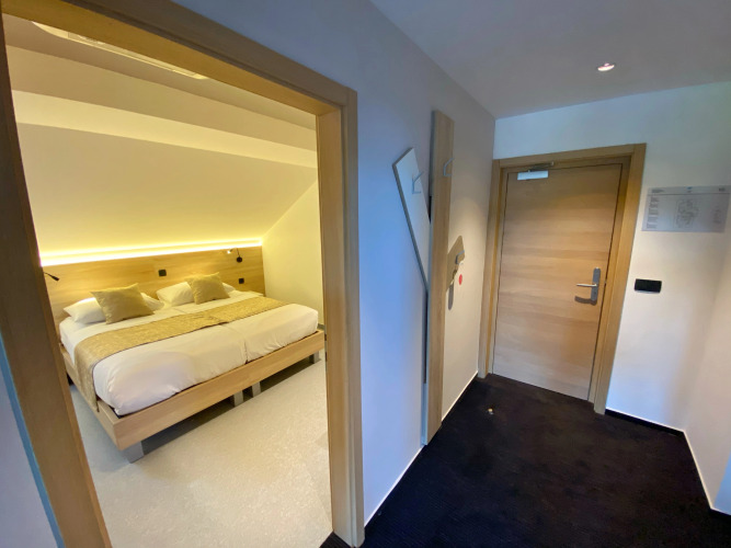 16 Lakes HotelOver view