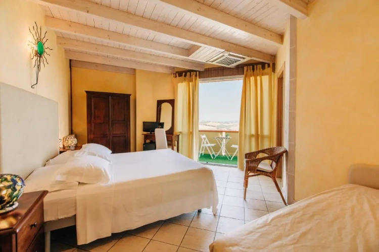 Standard Double room with balcony and with sea view