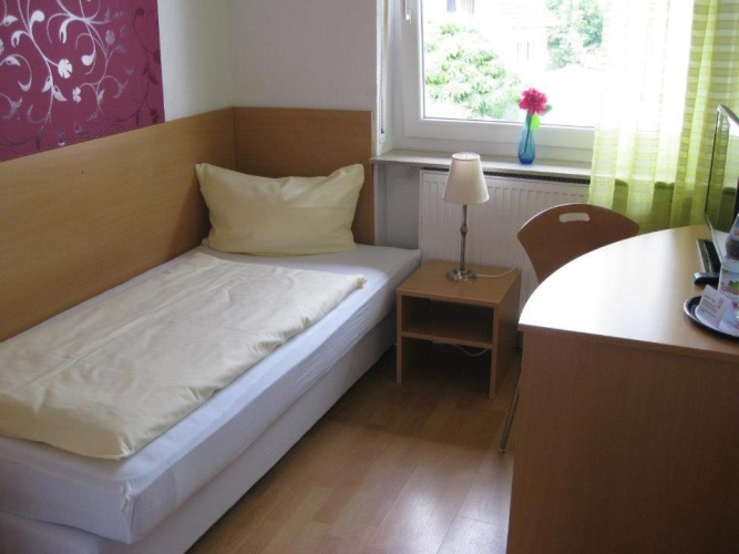 Standard Single room