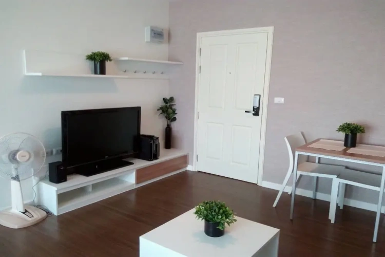Studio with balcony