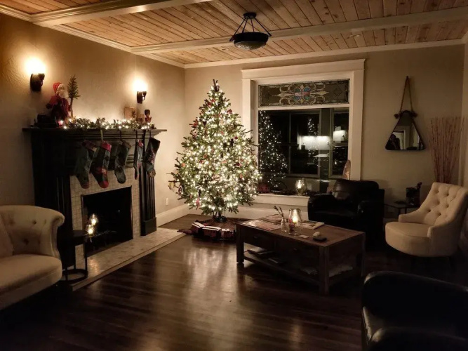 The Lindley House
