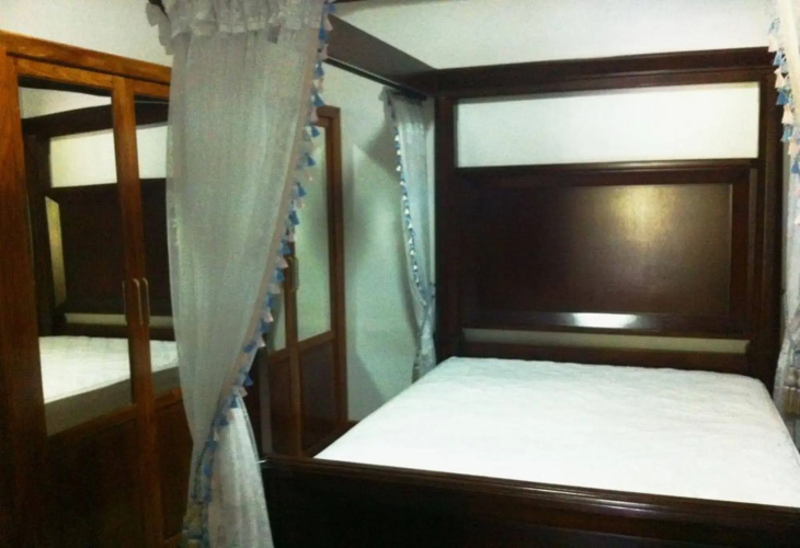 Lert Prasert House