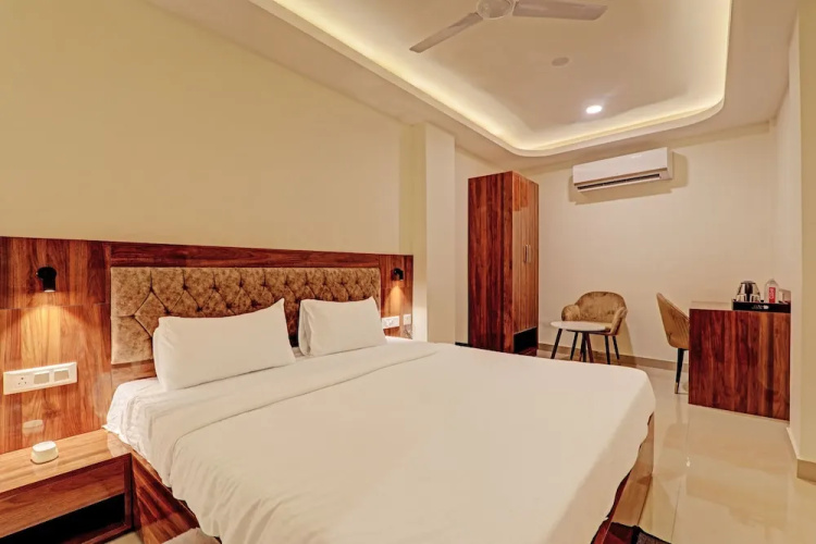Hotel Heera Grand