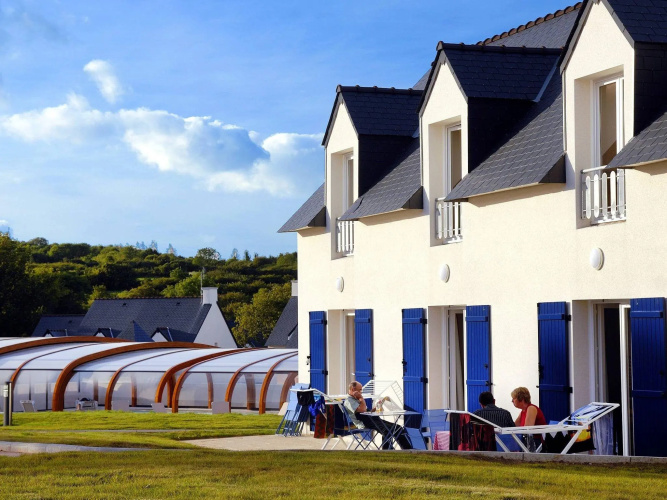 Cozy, colorful maisonette, just at 700 m. from the beach