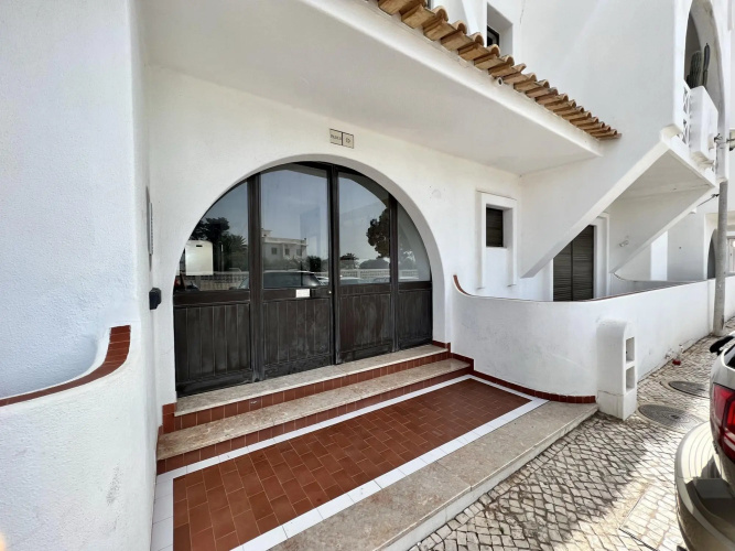 Albufeira Central 3 With Pool by Homing