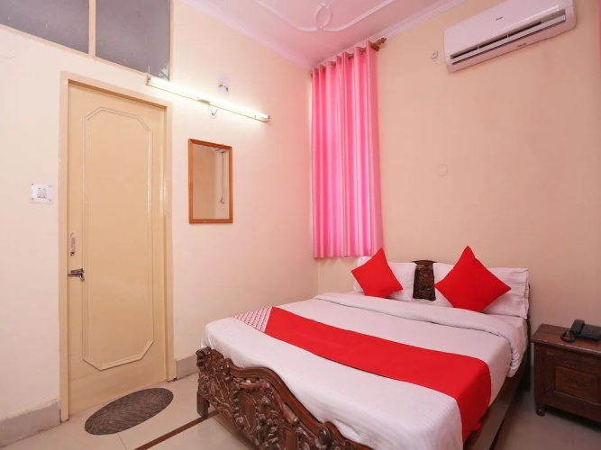 Oyo 36715 Hotel Valley Inn